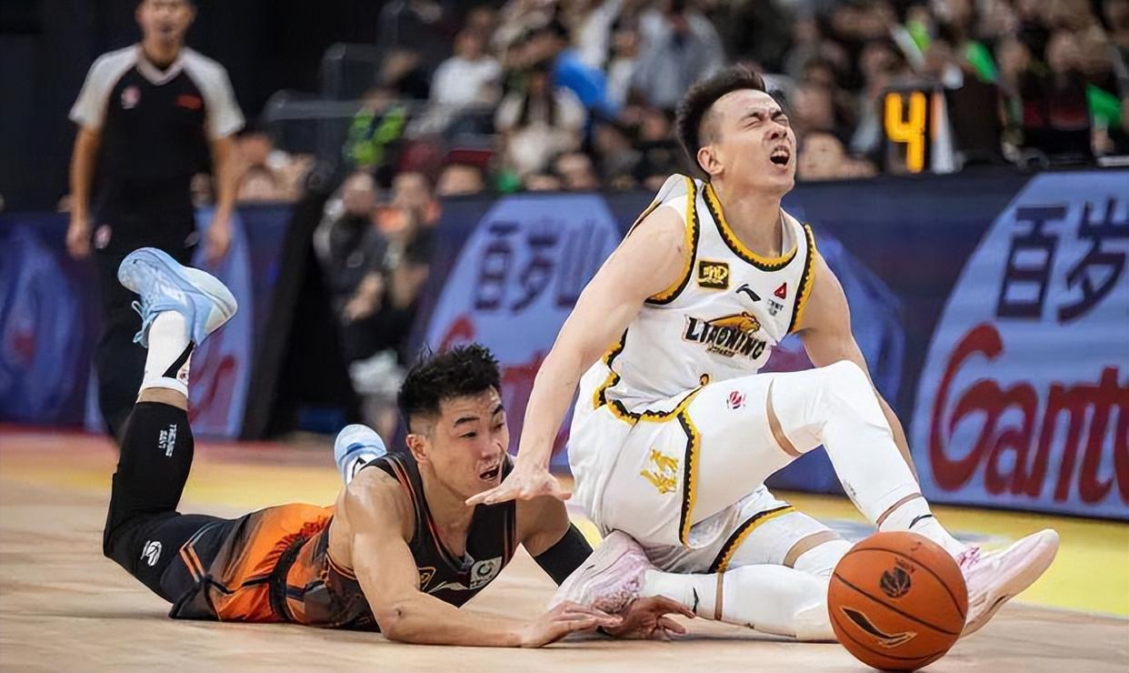 AG体育-合同到期，余嘉豪下家3选1，张庆鹏上任北控，勇士悍将加盟中国的简单介绍